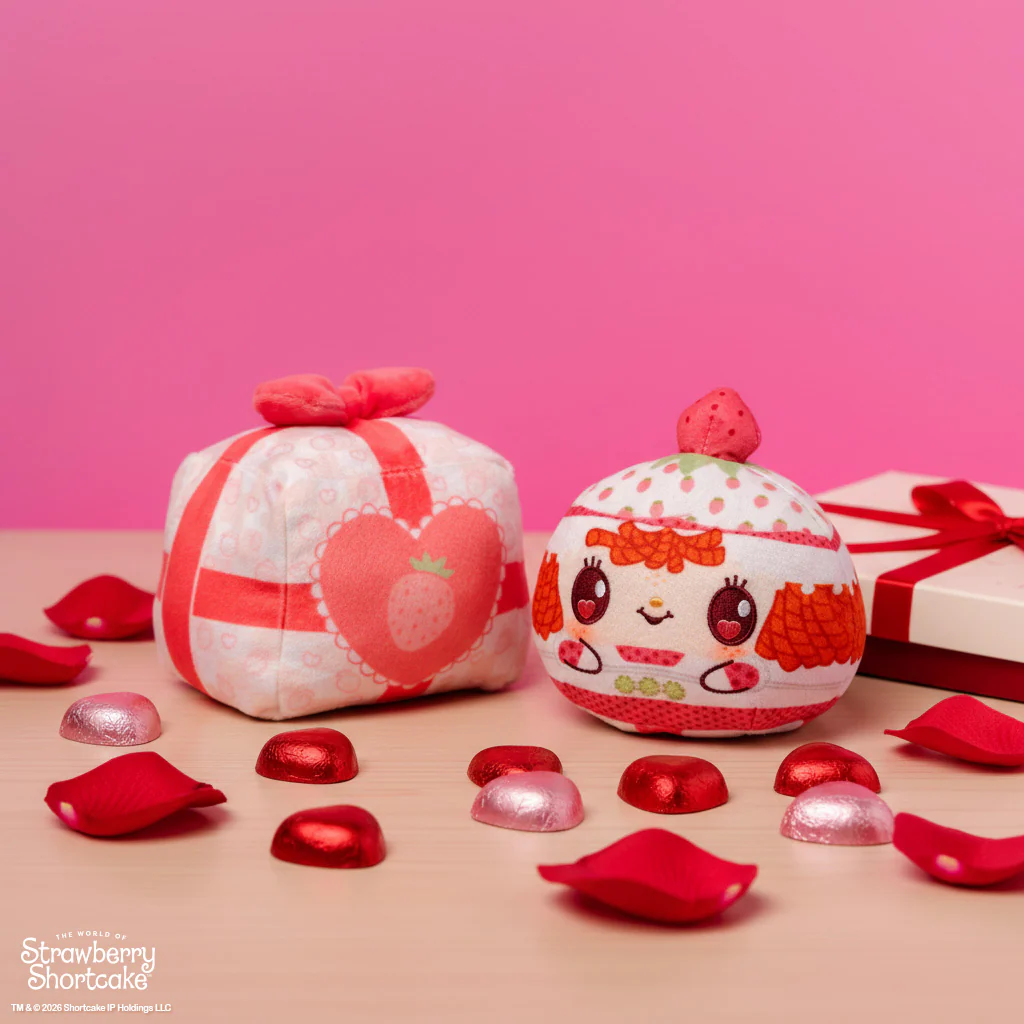 Valentine Present Strawberry Shortcake 4" Strawberry-Scented Reversible Plushie - Image 4